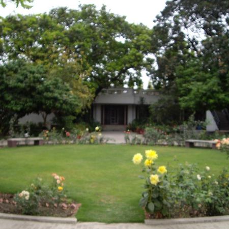 Vatika Homestay พาราณสี ภายนอก รูปภาพ