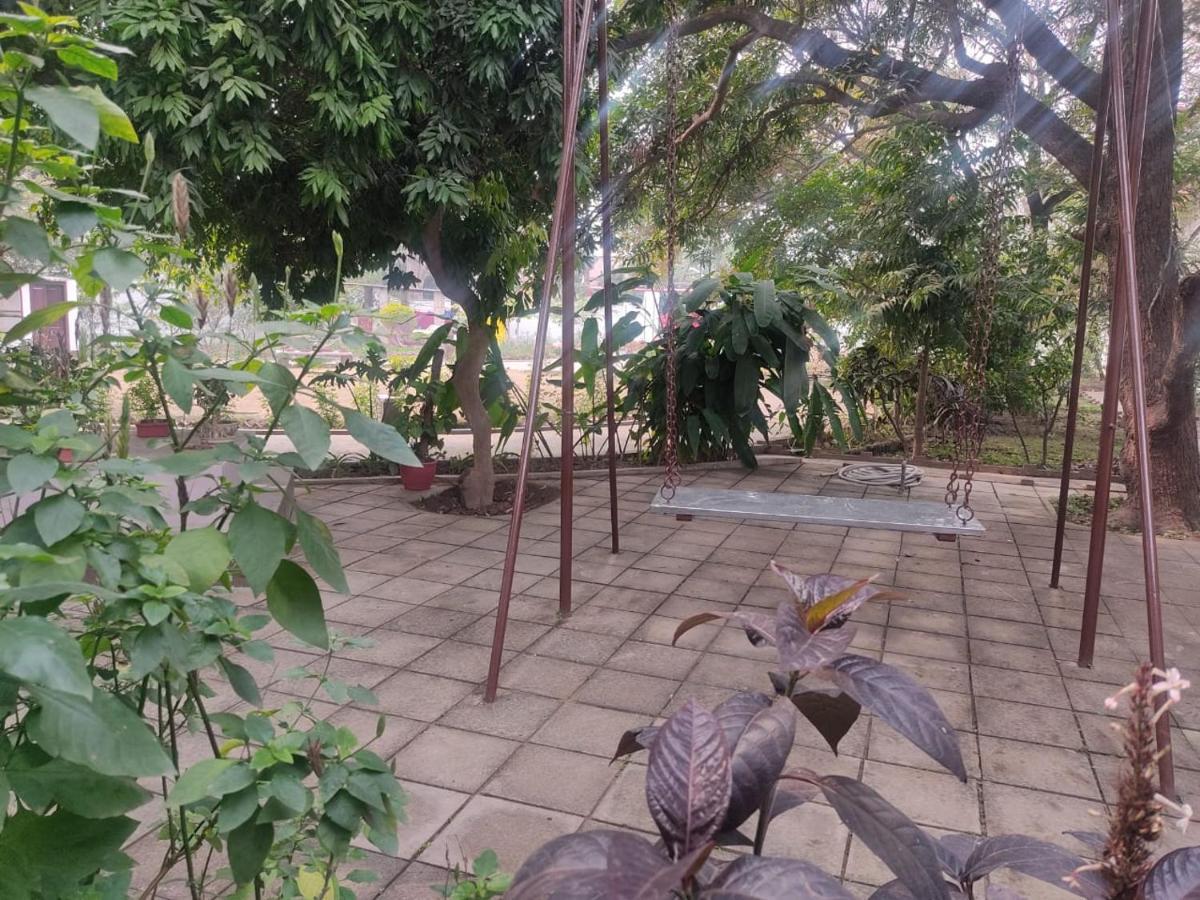 Vatika Homestay พาราณสี ภายนอก รูปภาพ