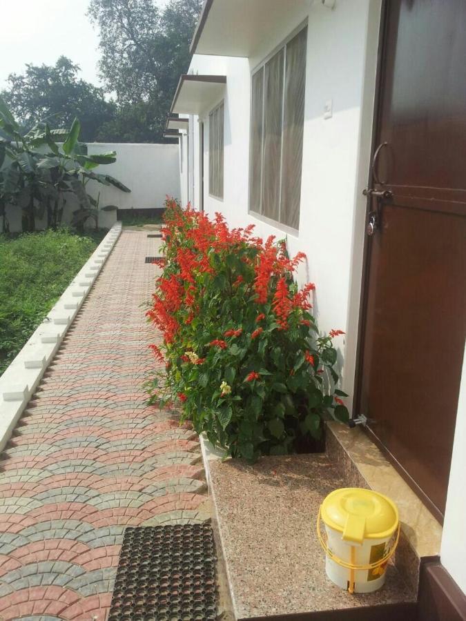 Vatika Homestay พาราณสี ภายนอก รูปภาพ