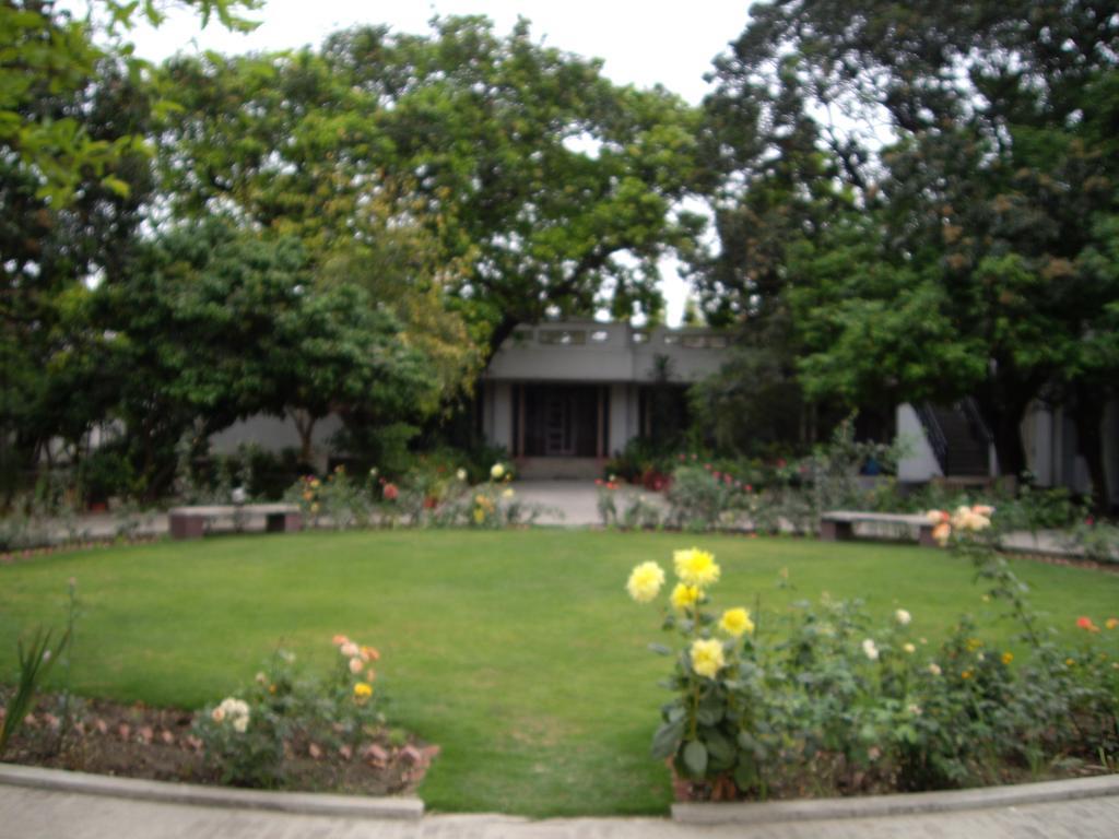 Vatika Homestay พาราณสี ภายนอก รูปภาพ